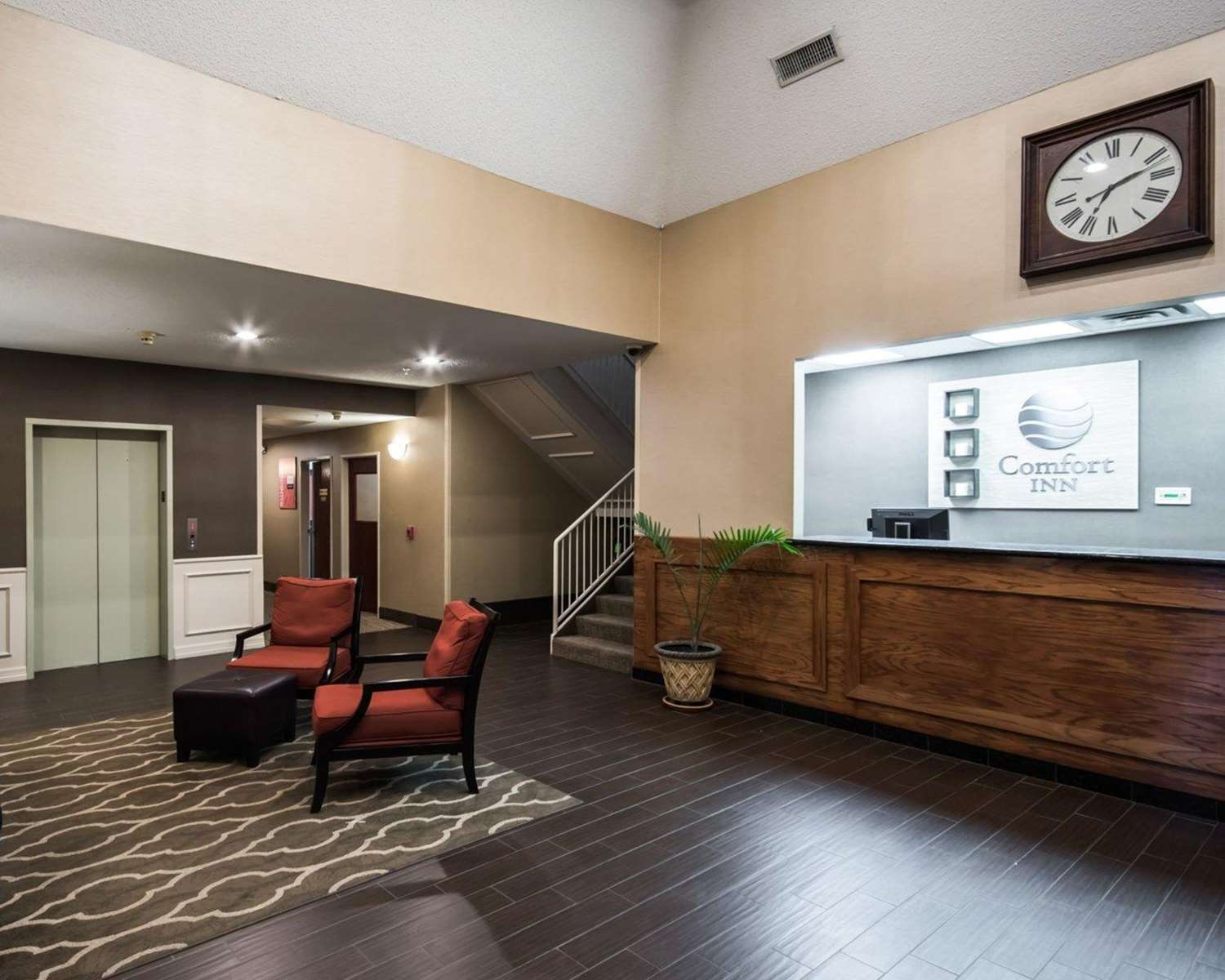 Comfort Inn & Suites Red Oak - Dallas Area 17/23