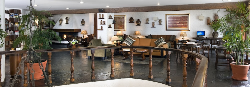 LA HACIENDA MIRAFLORES 40/50