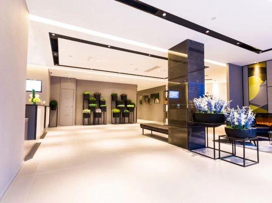 Homeinn Selected (Changyi Jiaotong Street Zhongbai building store) 11/30
