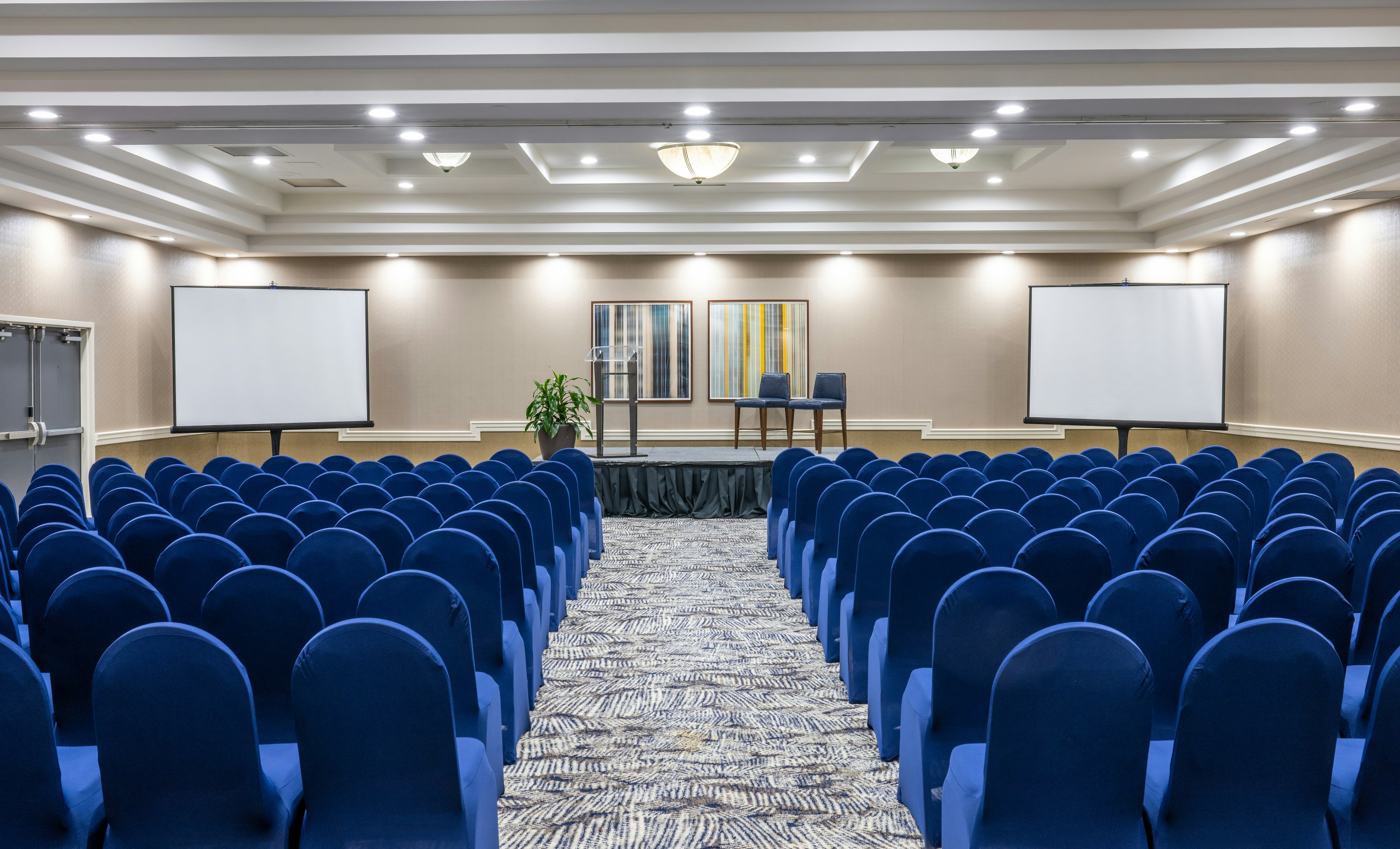 DoubleTree by Hilton Hotel Newark Airport 56/68