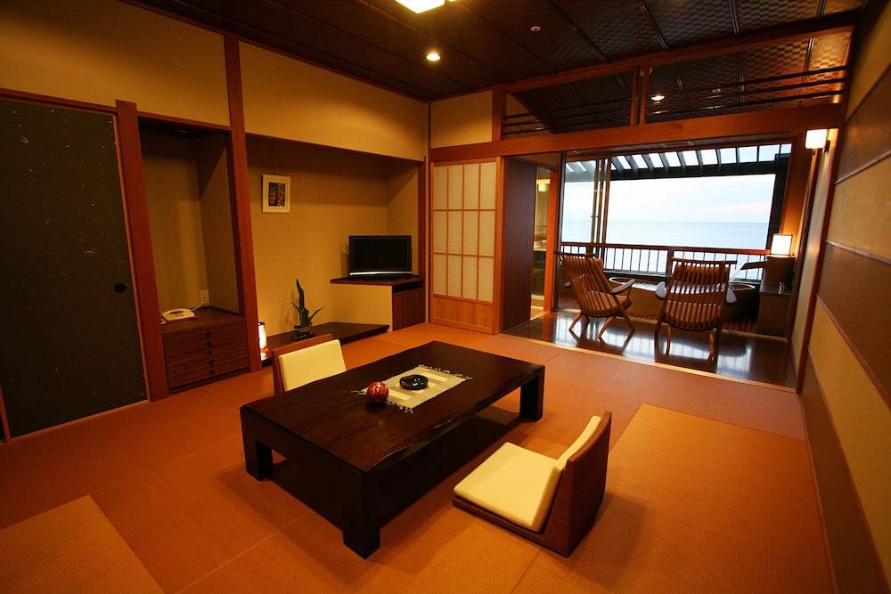 Hotel Sanrakuso 28/50