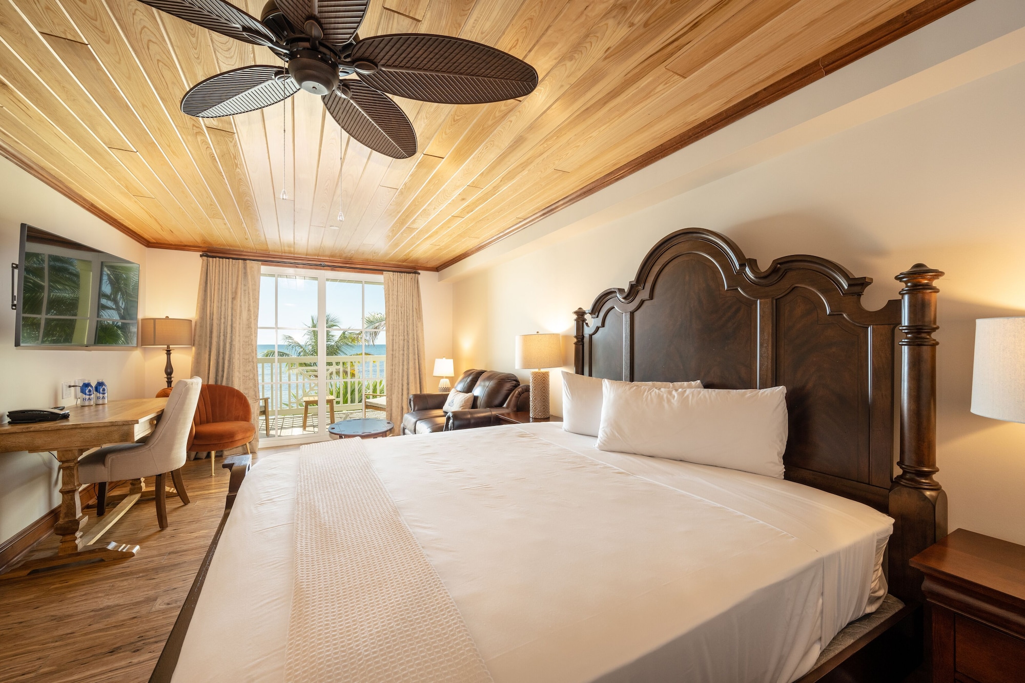 Deluxe, King Bed, Ocean Front, Adult Only
