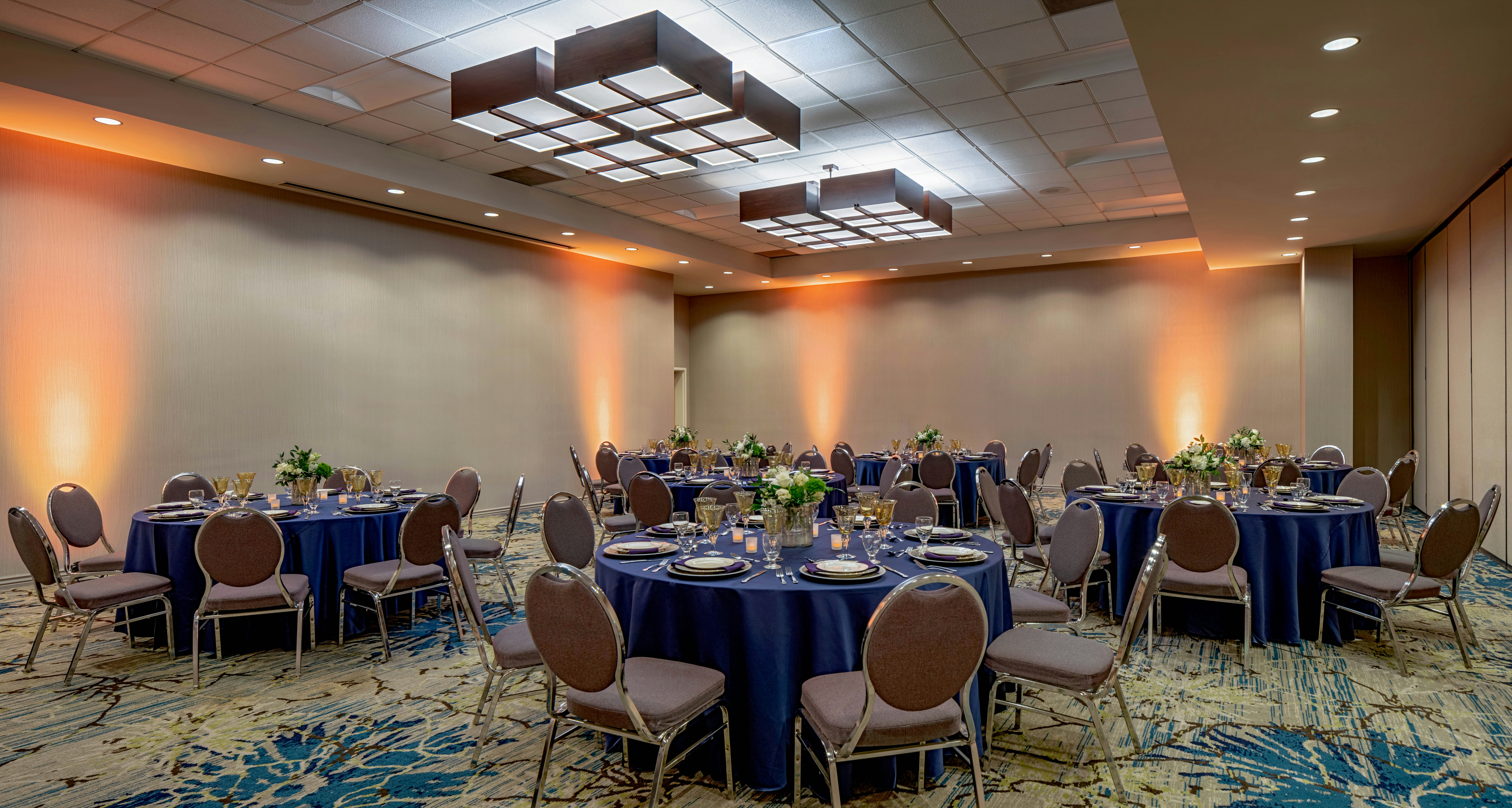 DoubleTree Suites by Hilton Hotel Salt Lake City Downtown 68/74