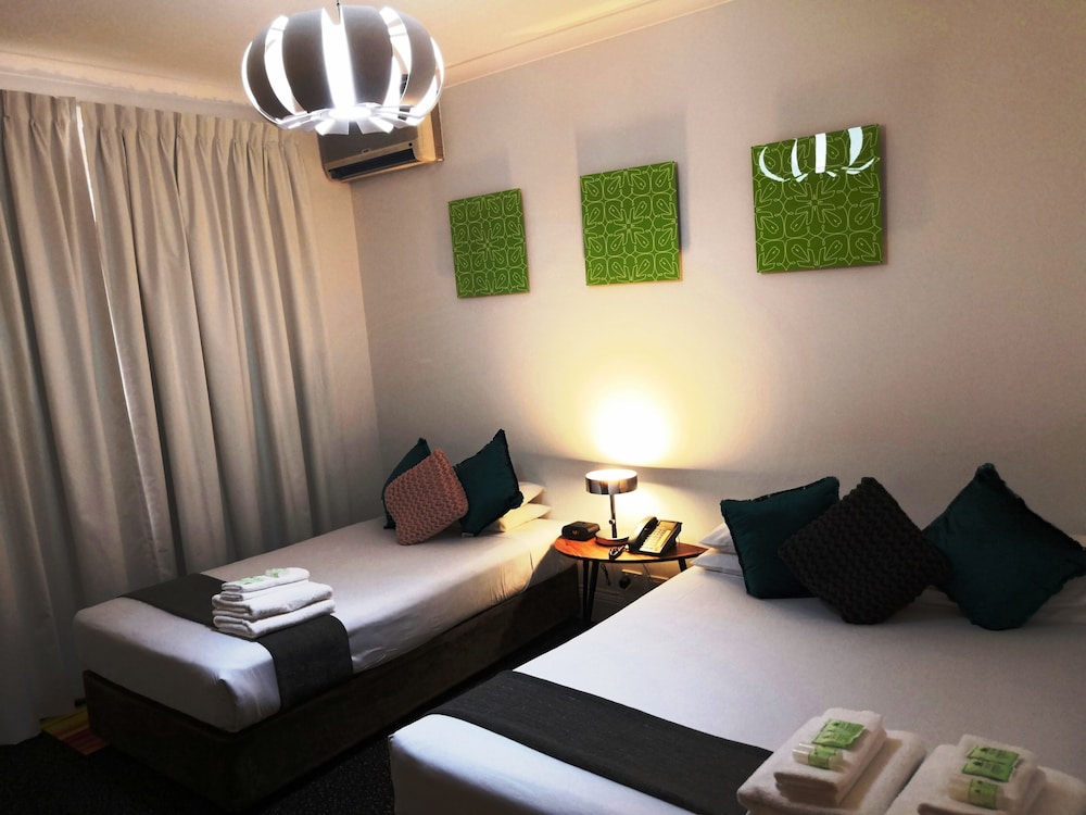 Criterion Hotel 36/57