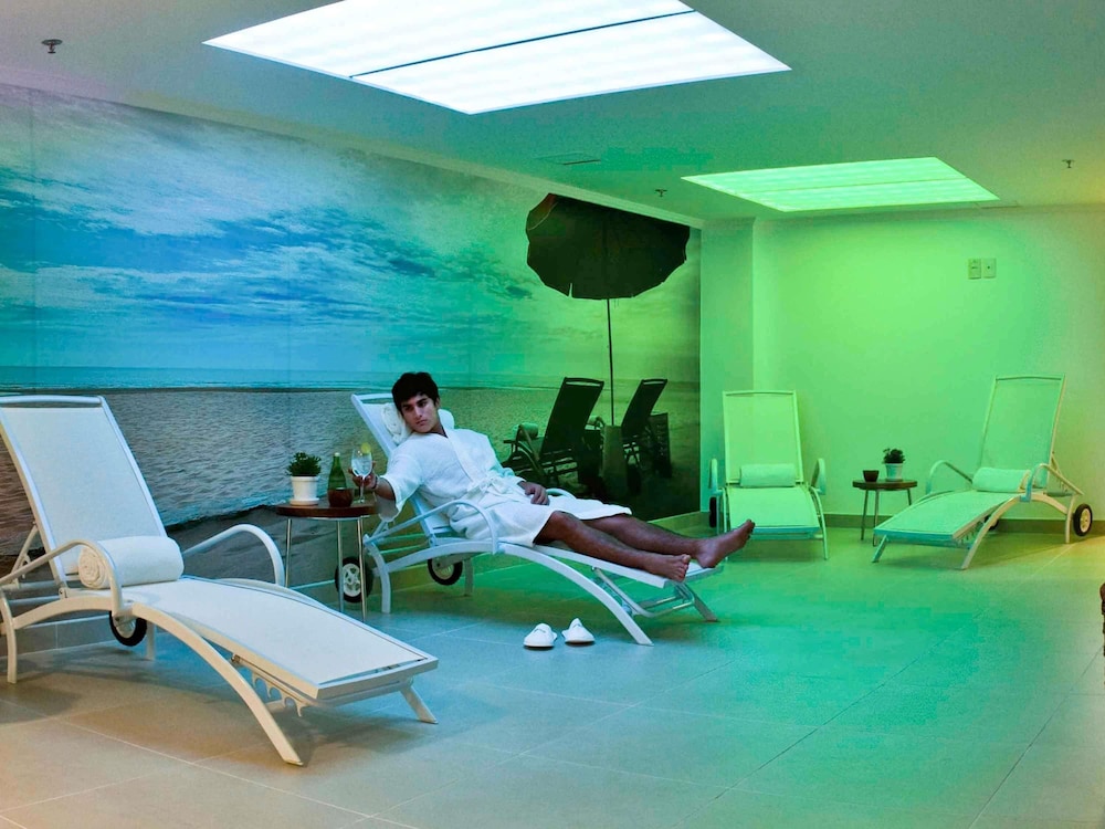 swimming pool spa