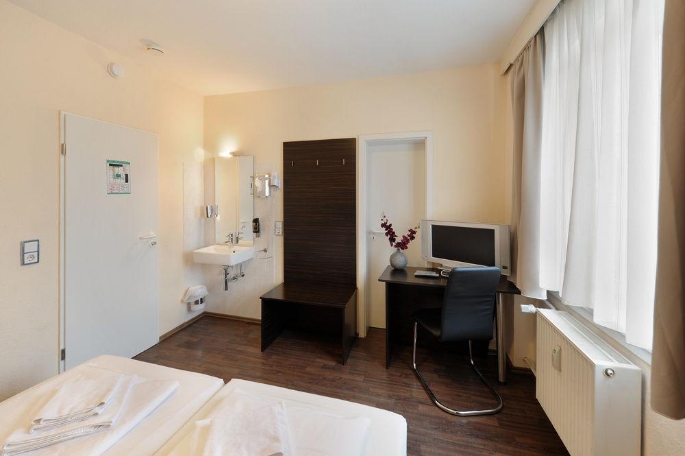 Fair Hotel Europaallee 24/51