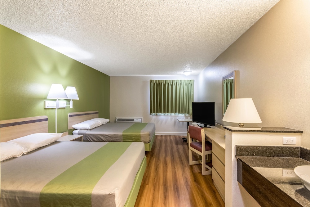 Motel6 Great Falls, MT 27/55