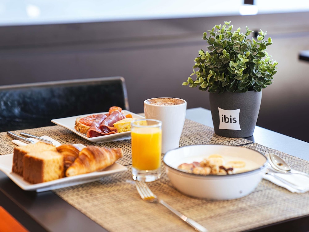 Ibis Madrid Alcorcon Tresaguas 29/44