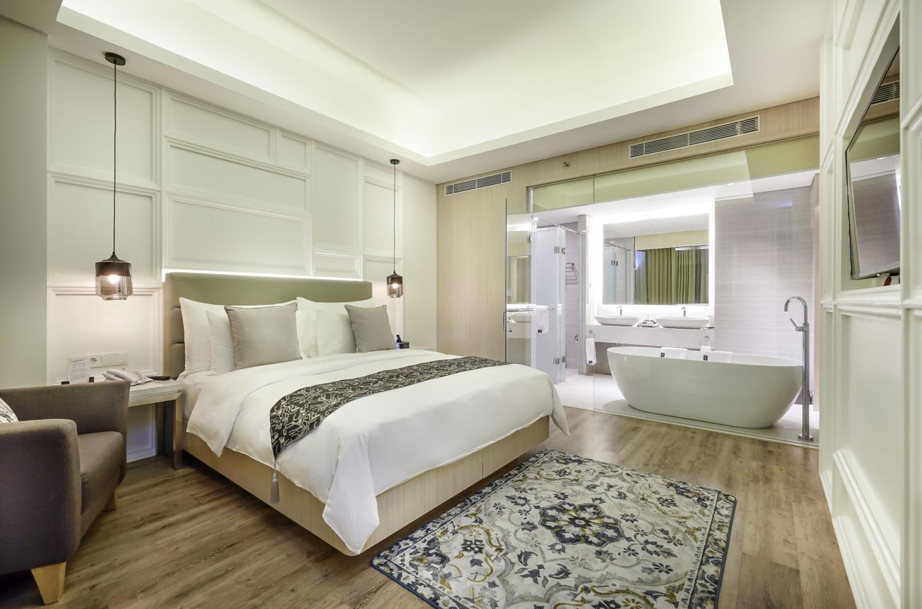 Vertu, Suite, Queen Bed