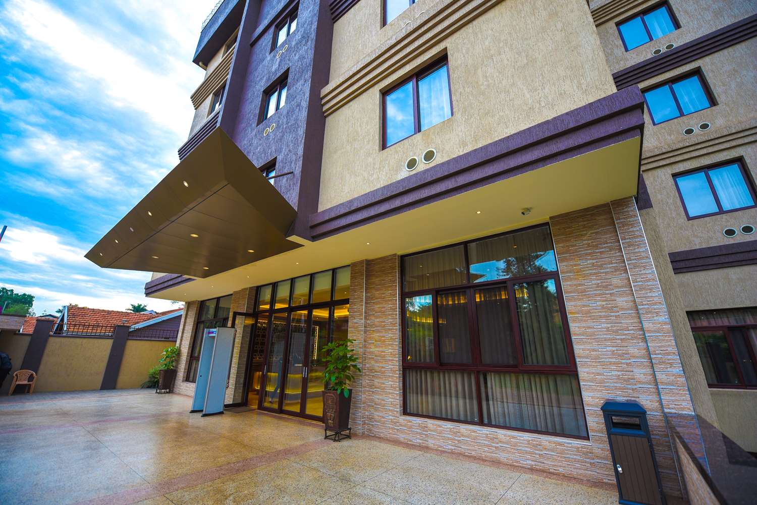 The Athena Hotel 14/14