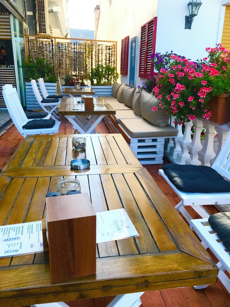Barba Otel 32/49