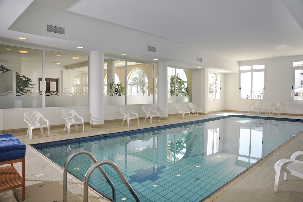 Akti Beach Hotel & Village Resort 9/68