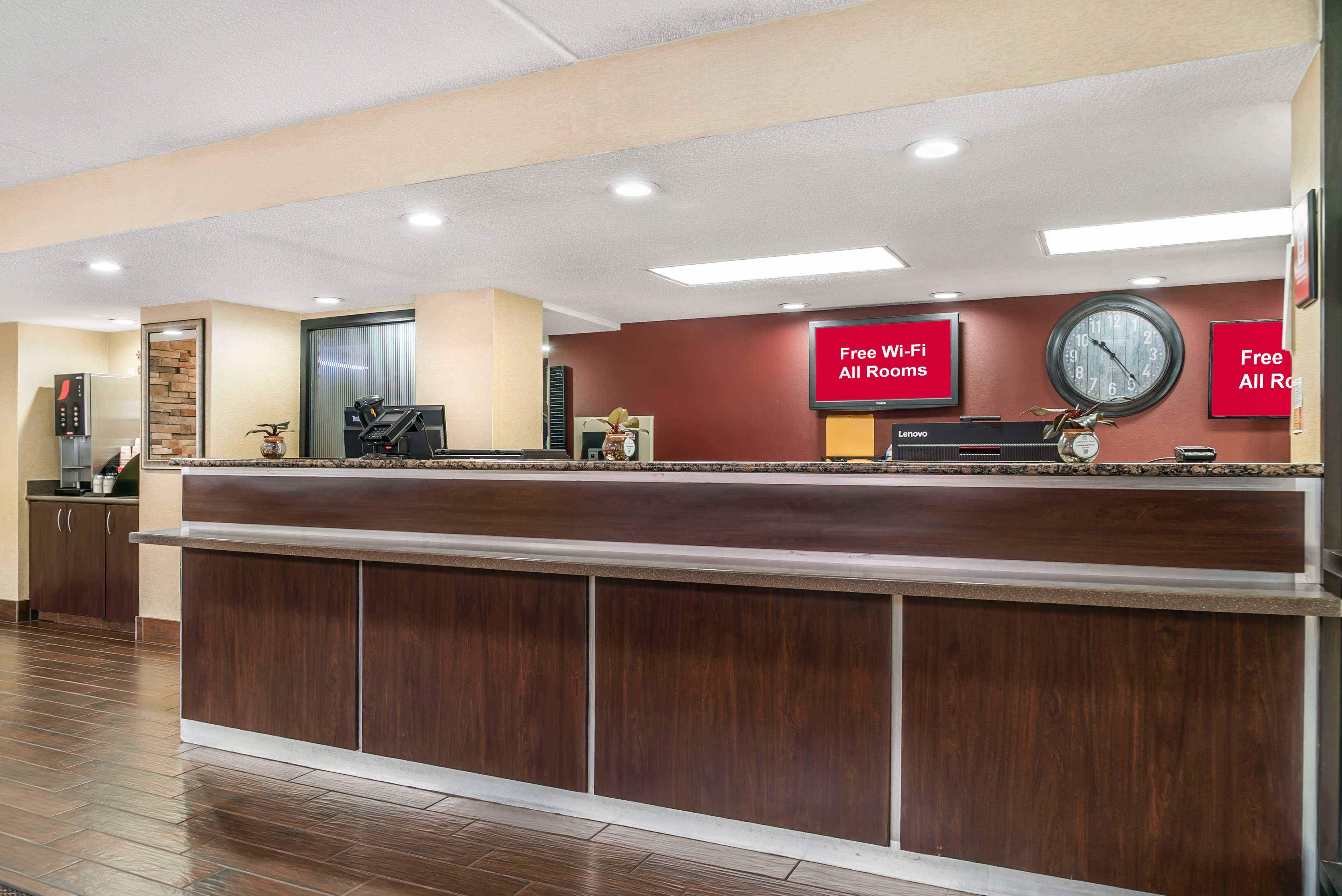 Red Roof Inn Detroit Metro Airport - Taylor 8/29