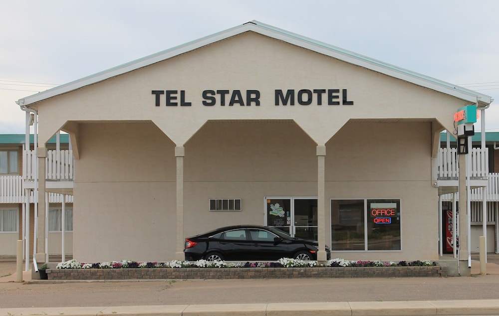 Tel Star Motel 1/50