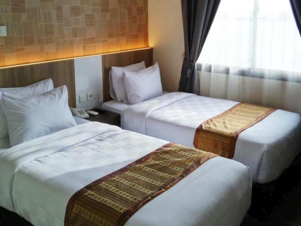 Deivan Hotel 6/11