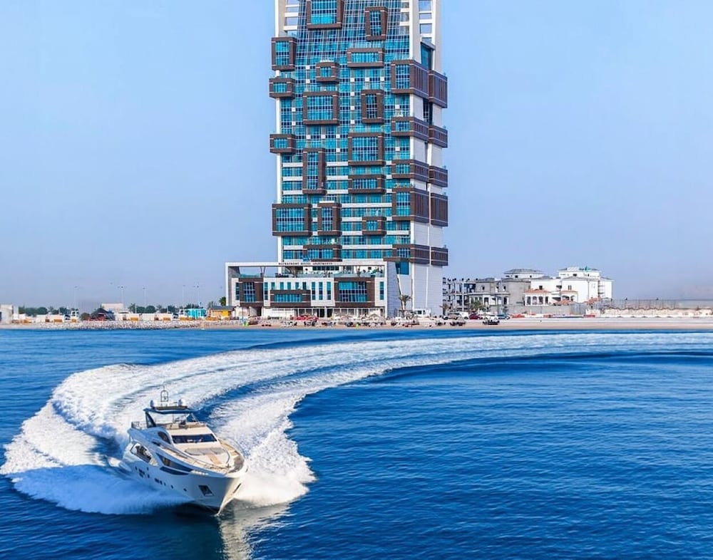 Waterfront Hotel Apartment 51/54