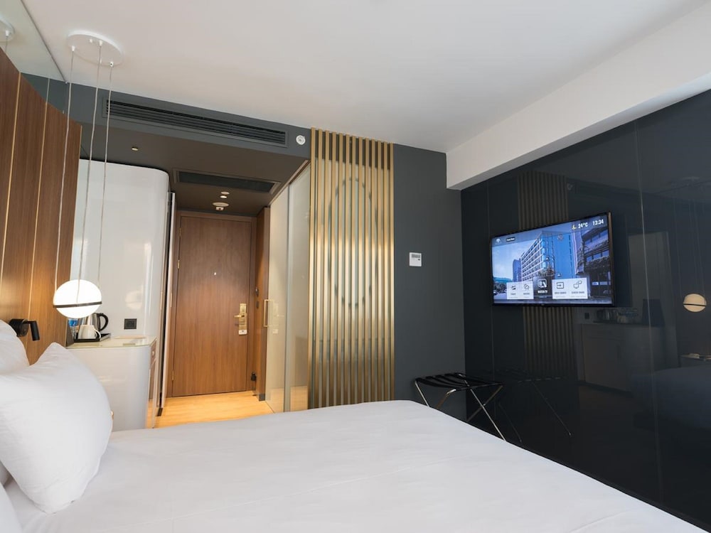 The Craton Hotel 30/71