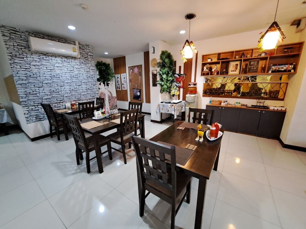 Sakura Boutique Hotel And Residence 31/38