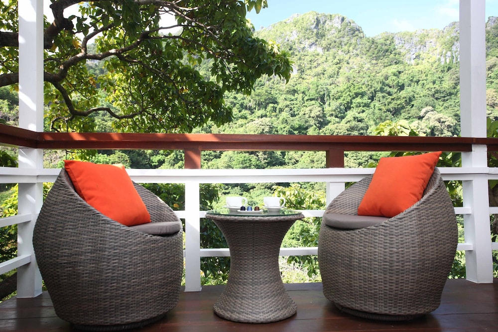 Matinloc Resort 9/68