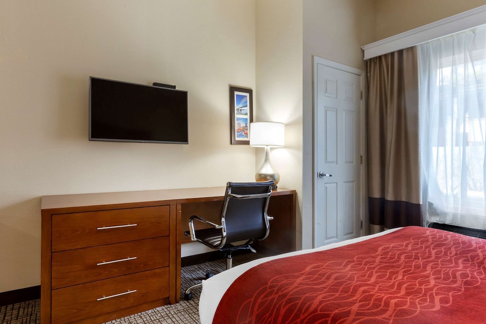 Comfort Inn Marion 16/40