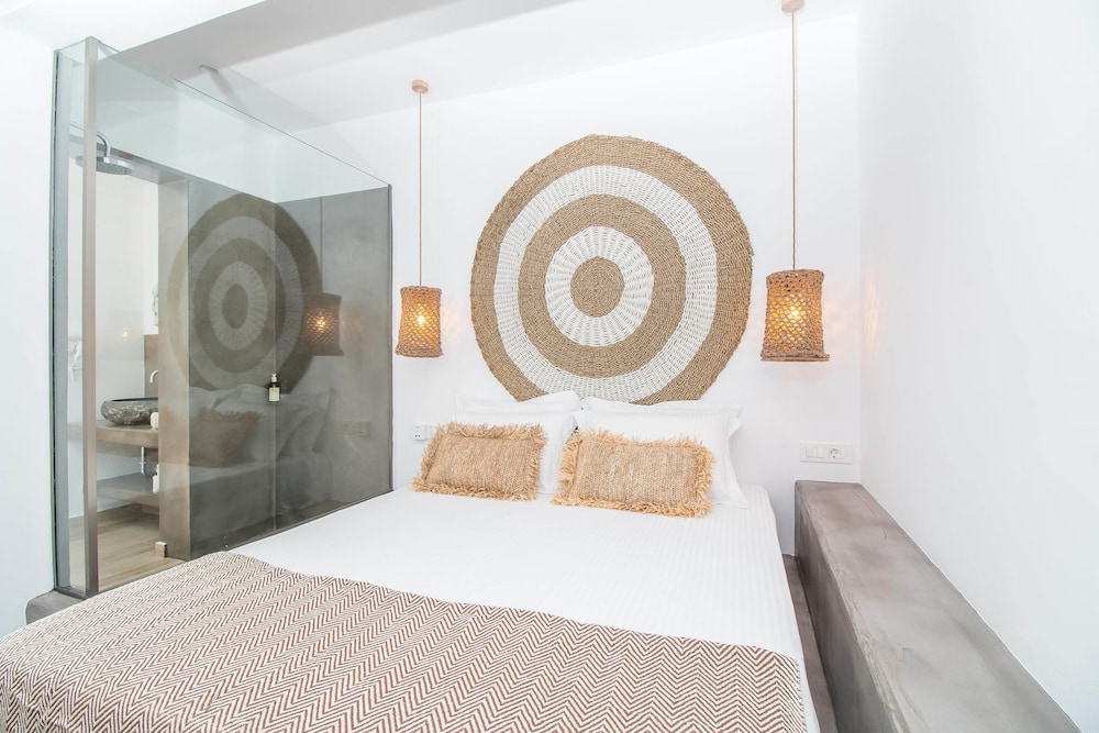 Malibu Boutique Studios 13/50