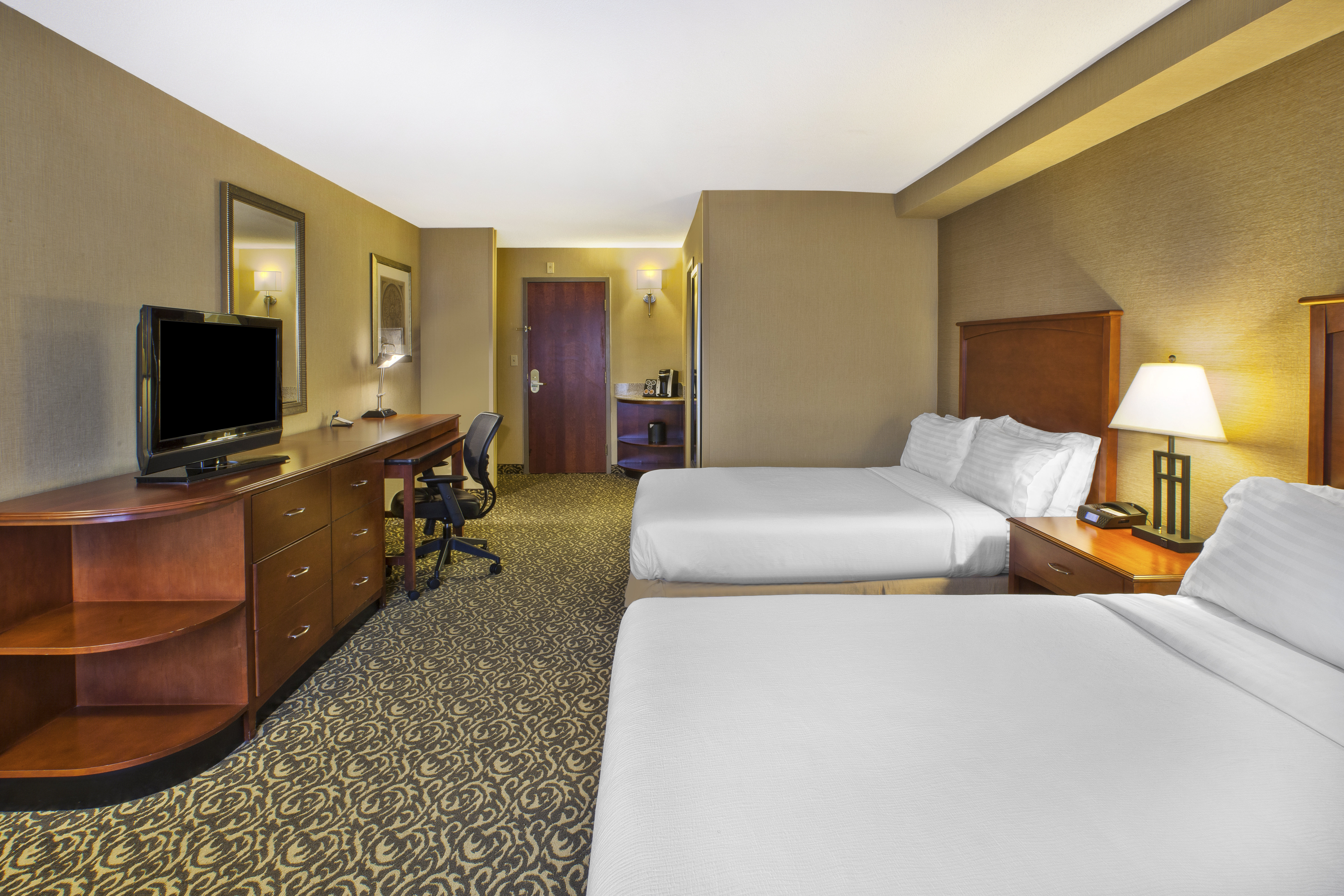 Holiday Inn National Airport/Crystal City 17/70