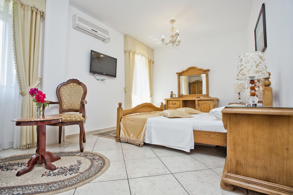 Hotel Admiral 27/66