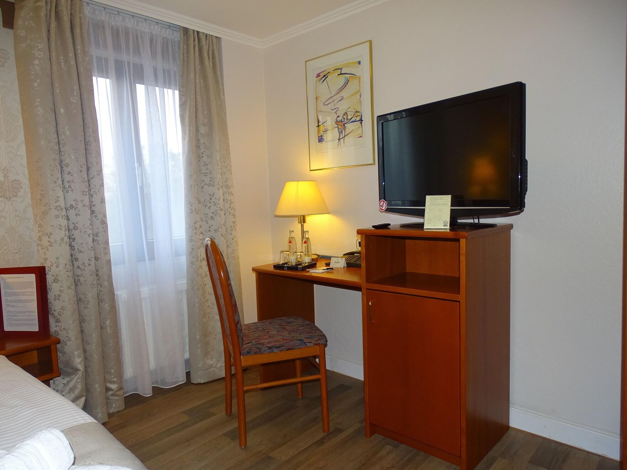 Hotel Kolossos Dusseldorf Neuss 35/41