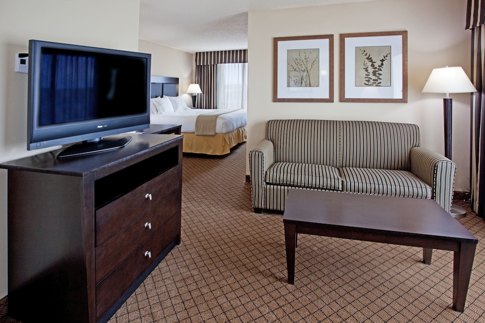 Holiday Inn Express Hotel And Suites Newberry 38/55