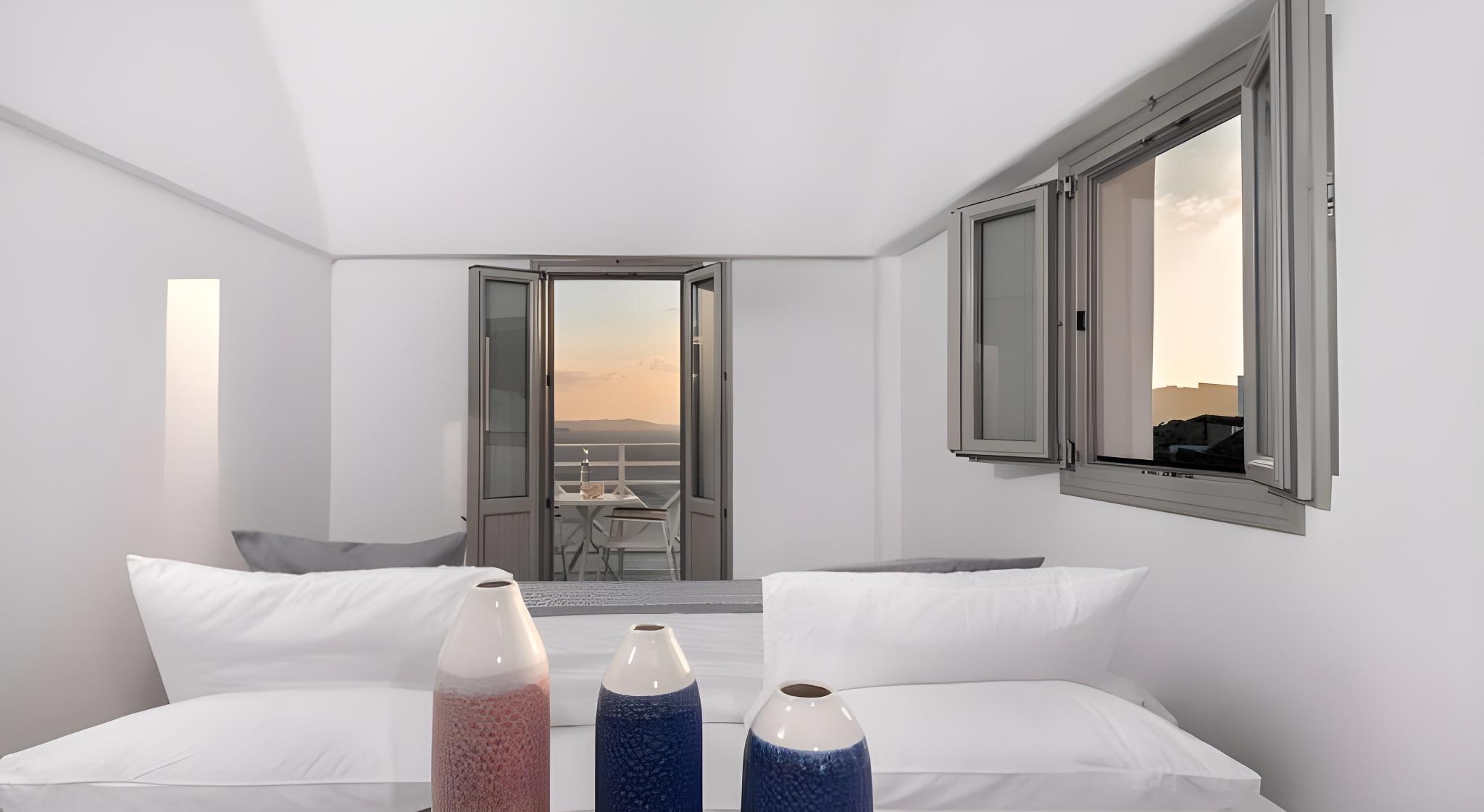 Cave, Suite, Sea View