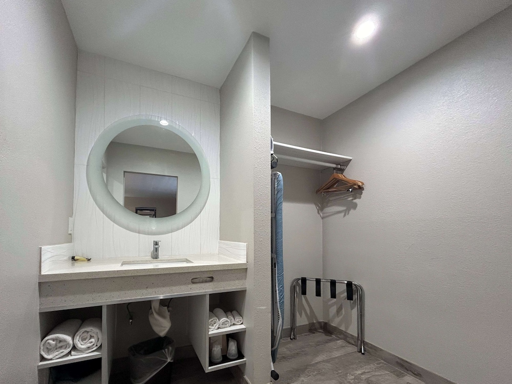 Motel6 Pasadena, CA – Old Town Pasadena Area 30/30