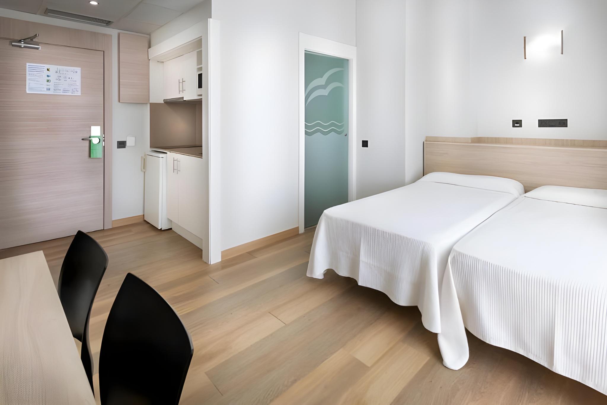 Ponient Aparthotel Marinada 16/48