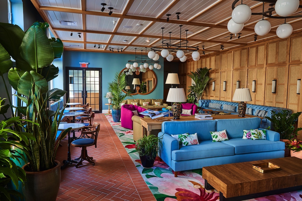 The Drayton Hotel Savannah, Curio Collection by Hilton 27/51