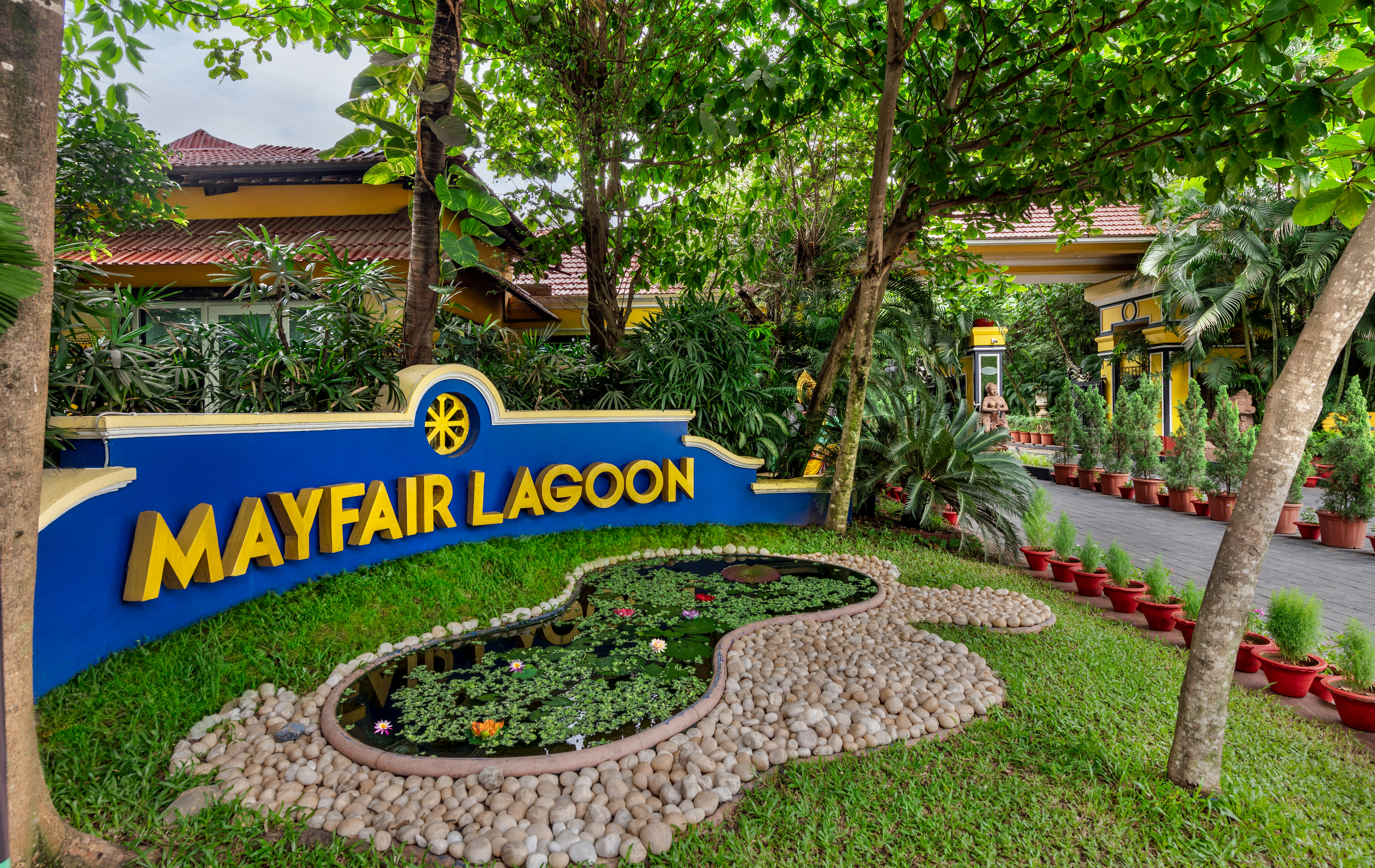 MAYFAIR Lagoon 67/72