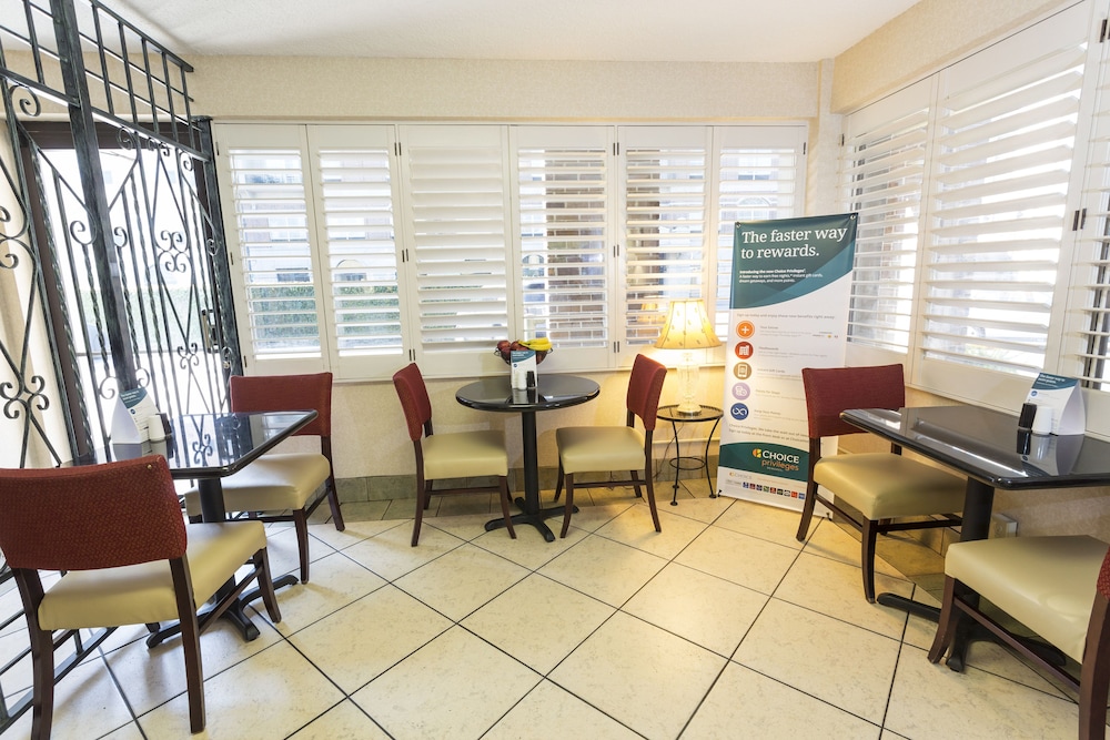 Quality Inn Savannah Historic District 24/31