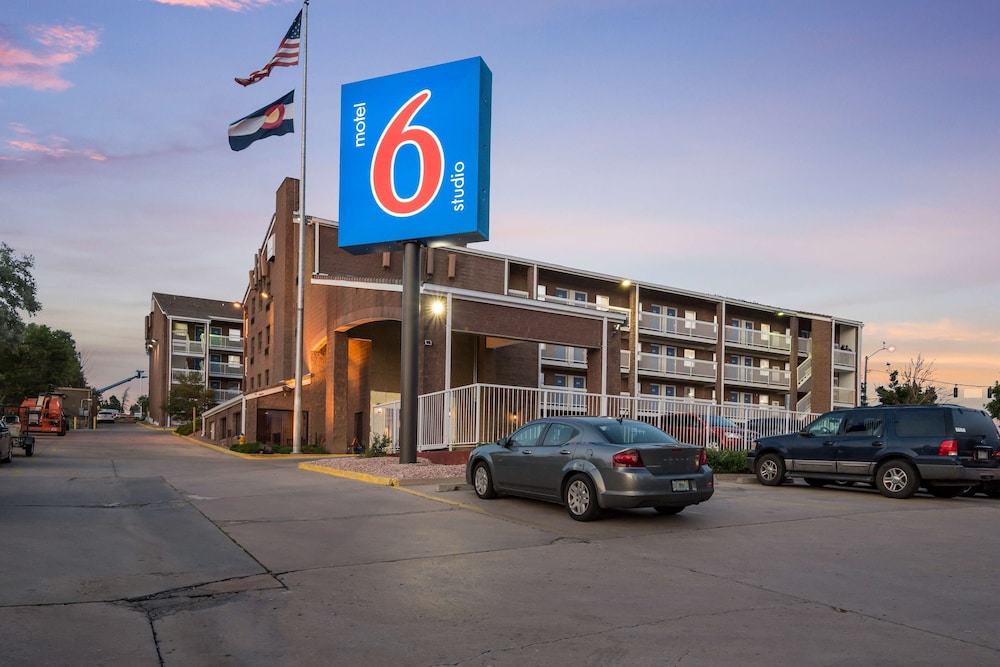 Motel6 Colorado Springs, CO - Air Force Academy 16/30