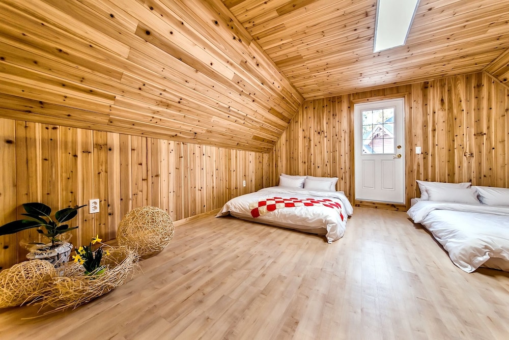 Browncabin Pension 29/50