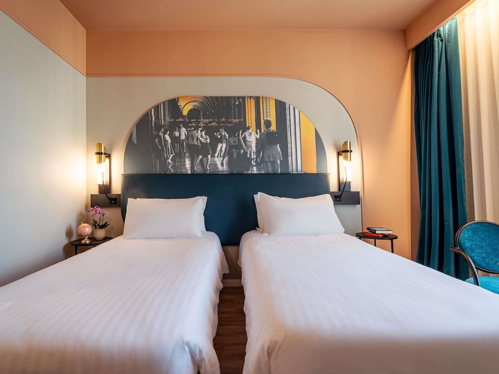 RENOVATED, SUPERIOR, TWIN BEDS