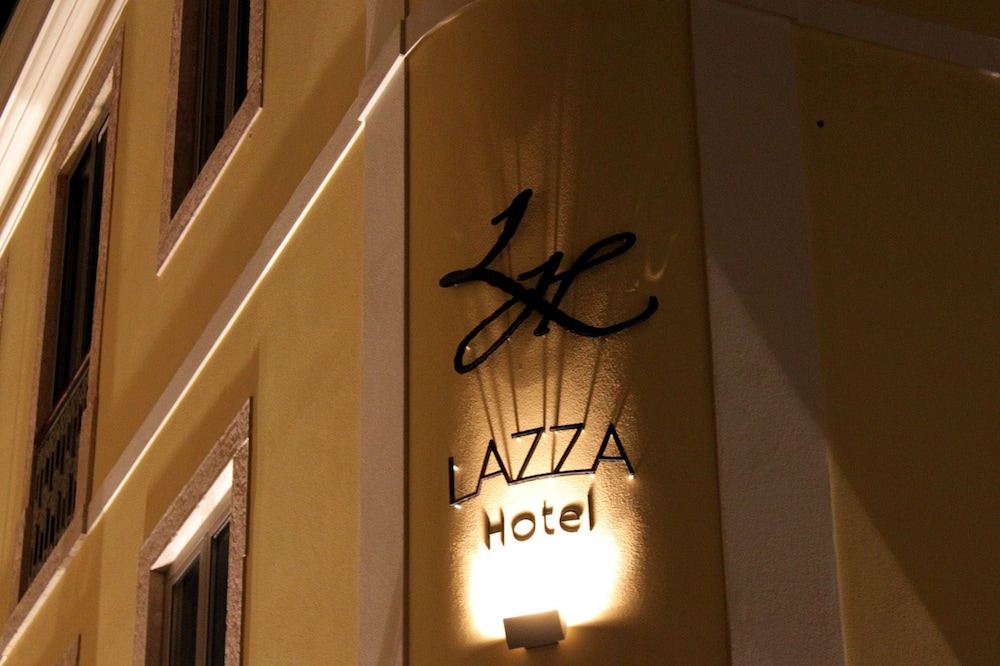 Lazza Hotel 17/45