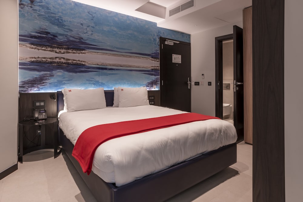 STANDARD, DOUBLE OR TWIN BED