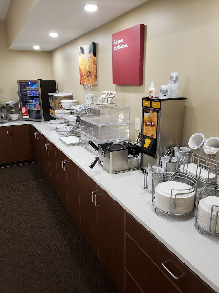 Comfort Suites Sioux Falls Mall District SD photo3