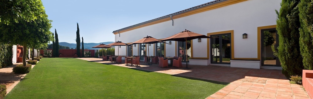 AZZ Castellar Hacienda El Alcornocal 64/71