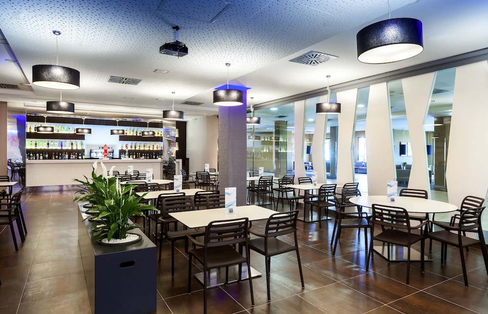 Barcelo Punta Umbria Beach Resort 50/69