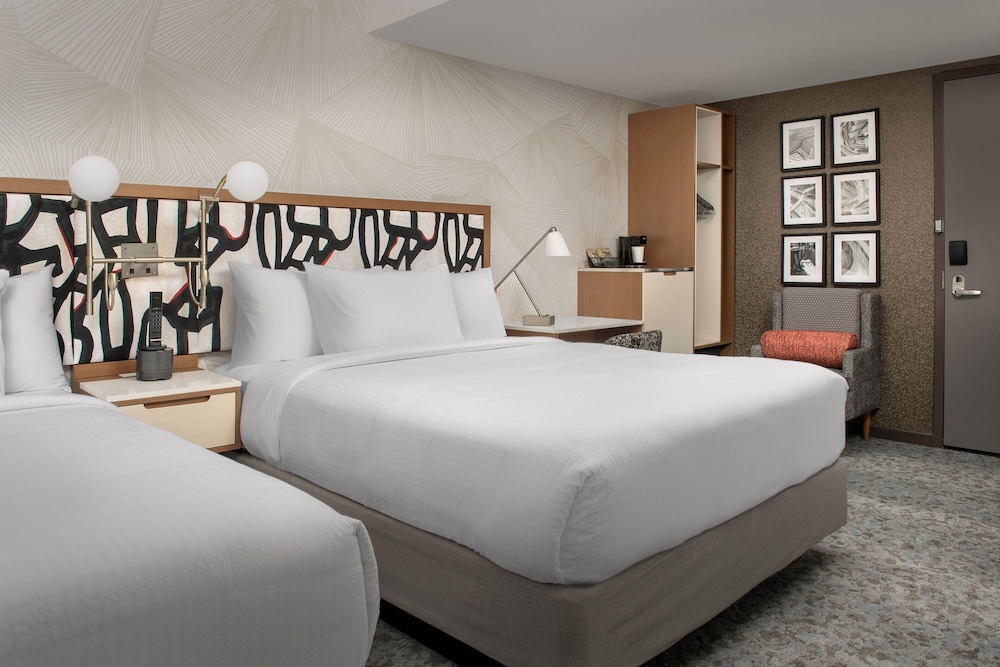 SpringHill Suites New York Queens