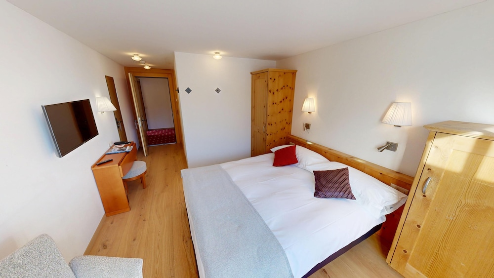 Schweizerhaus Swiss Quality Hotel 26/50
