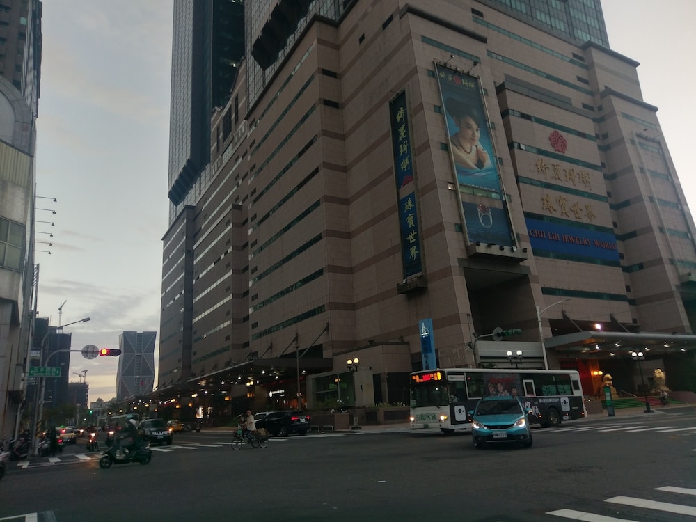 85 Cape Suites 71/74