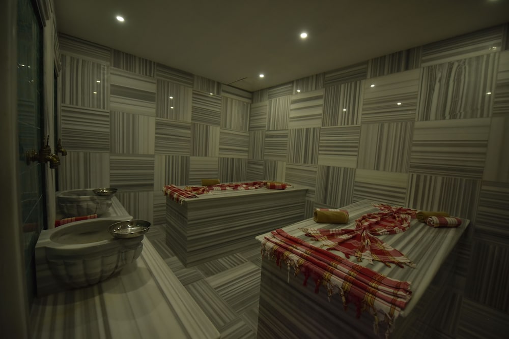New Karaman Hotel 28/47