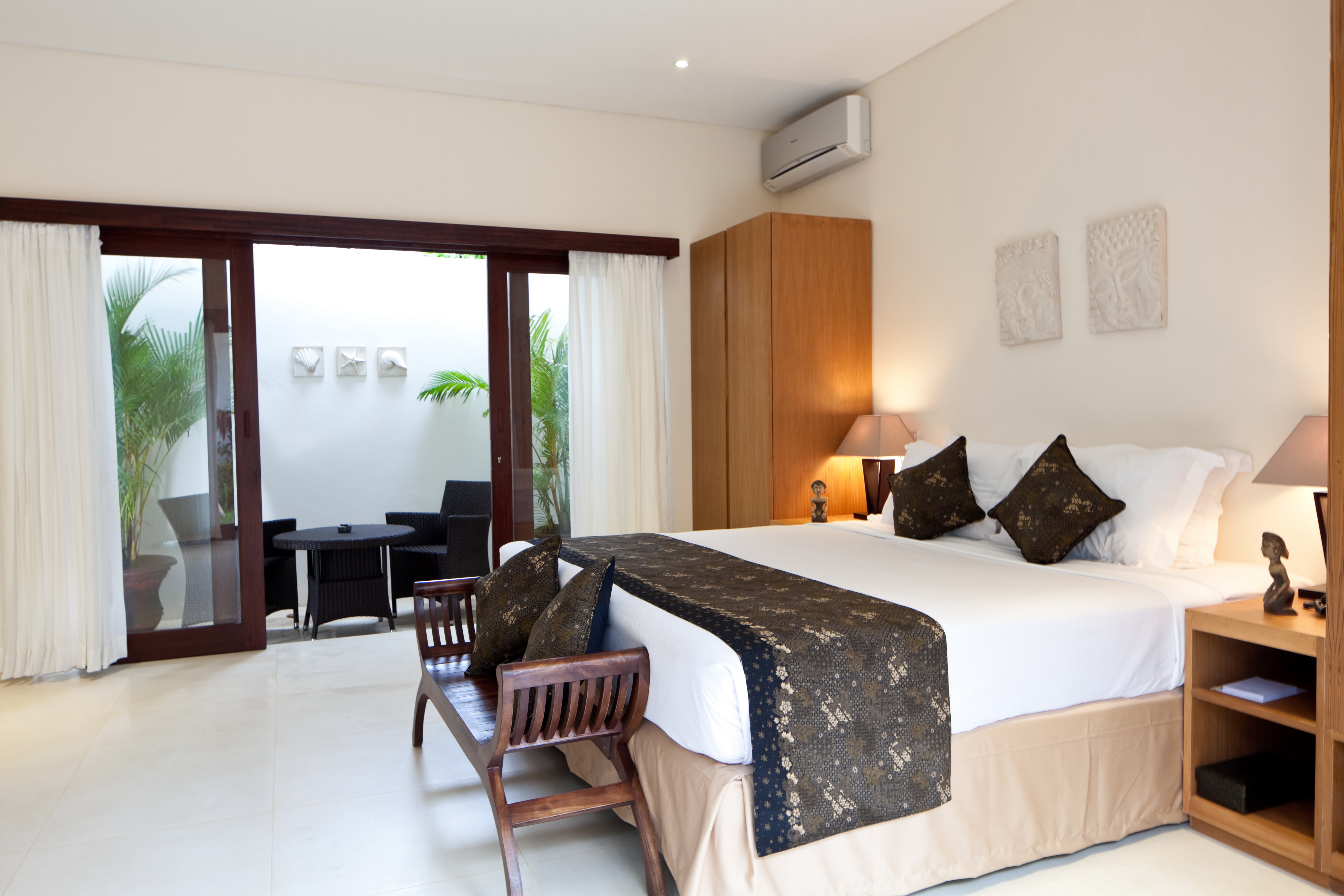 2 Bedrooms, Pool, Villa