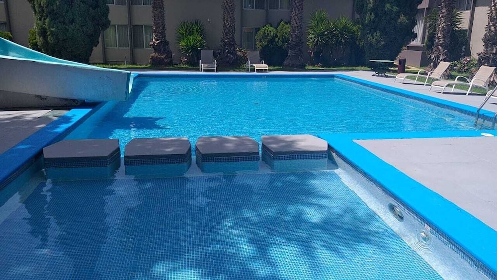 Hotel La Joya 60/62