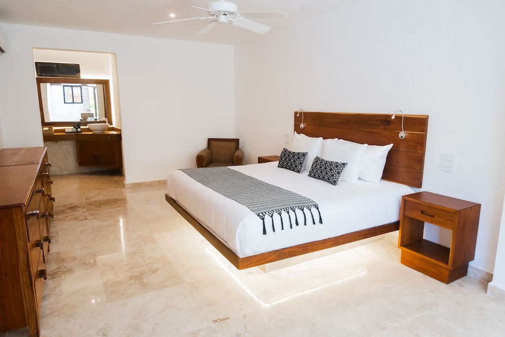 HOTEL CASA DEL JAGUAR BEACH 6/50